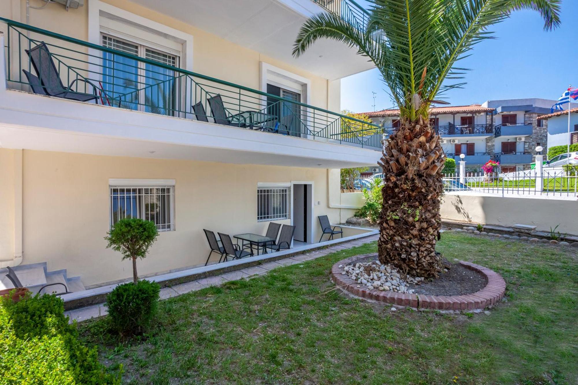 Aris Luxury Apartments Pefkochori Extérieur photo