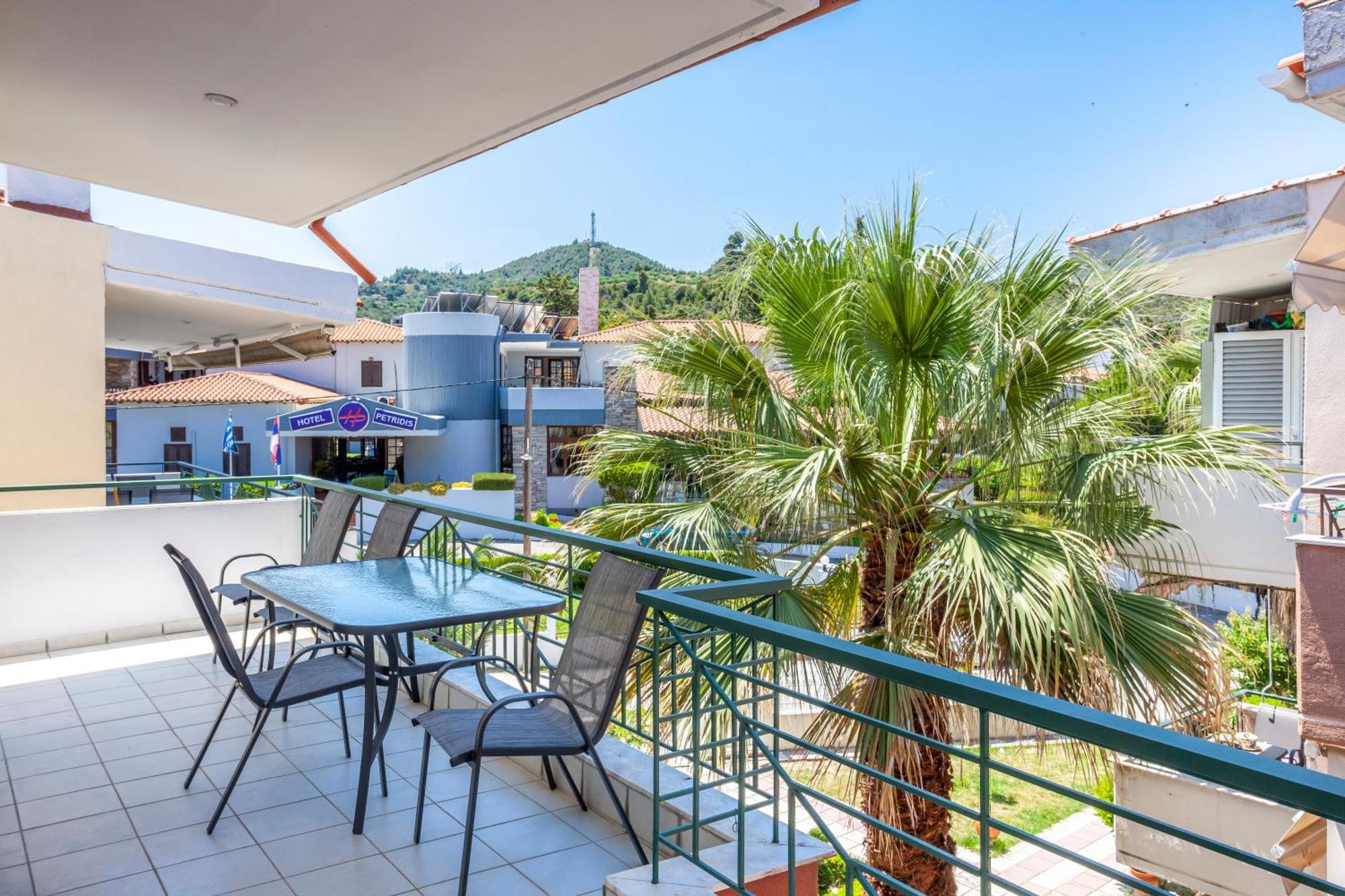 Aris Luxury Apartments Pefkochori Extérieur photo