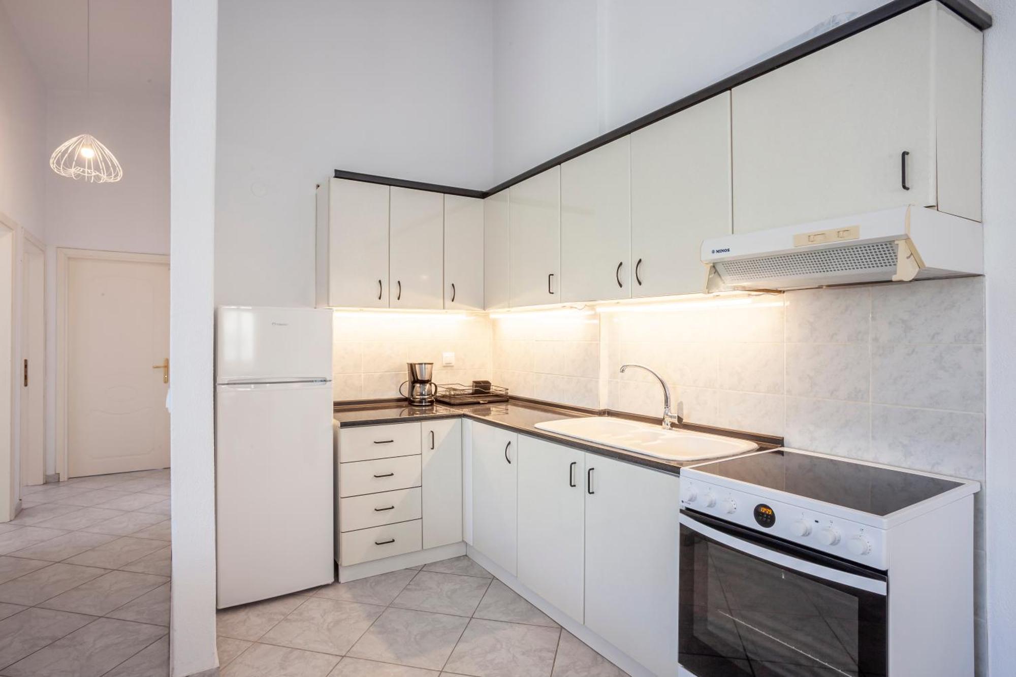 Aris Luxury Apartments Pefkochori Extérieur photo