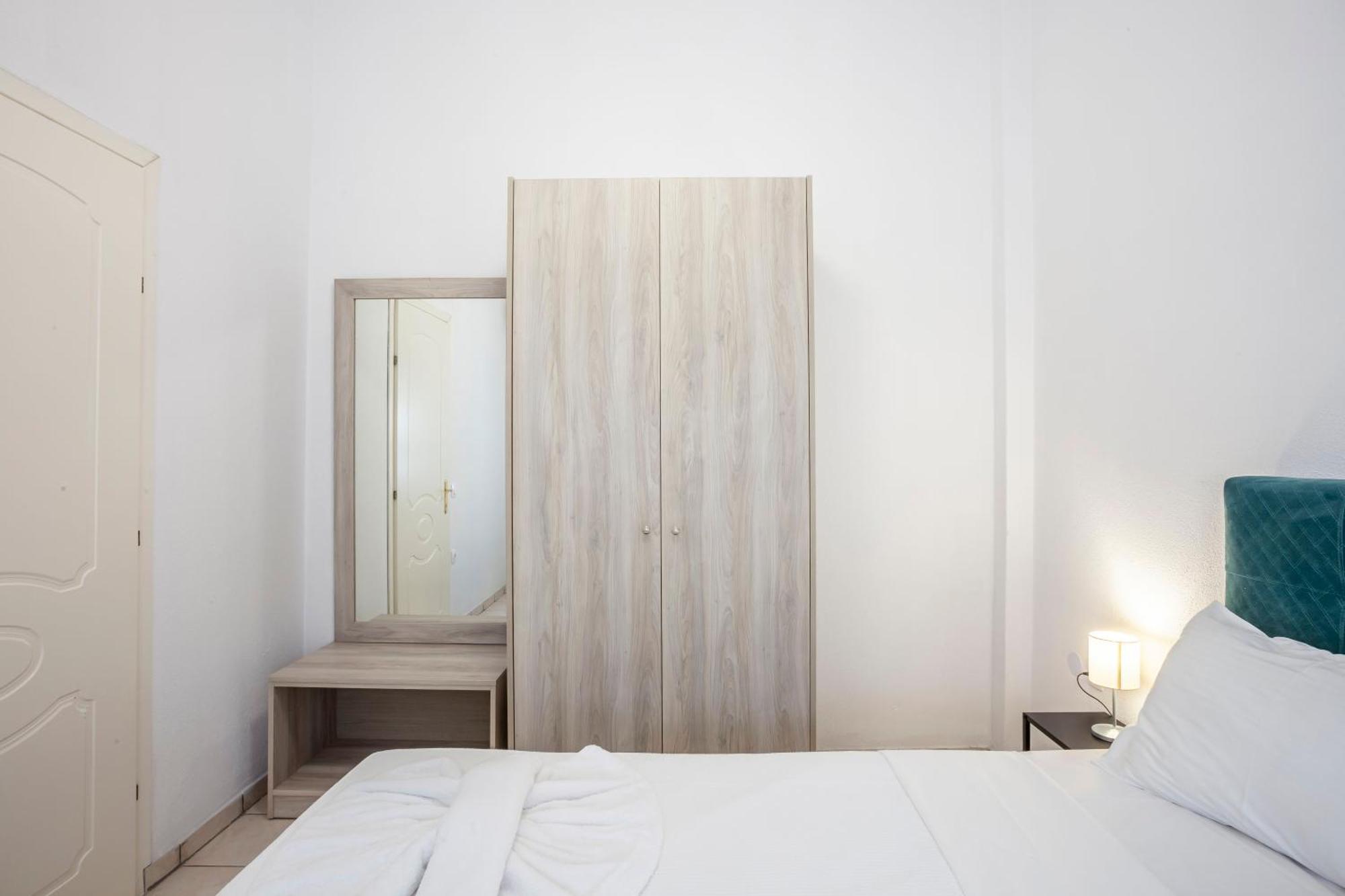 Aris Luxury Apartments Pefkochori Extérieur photo