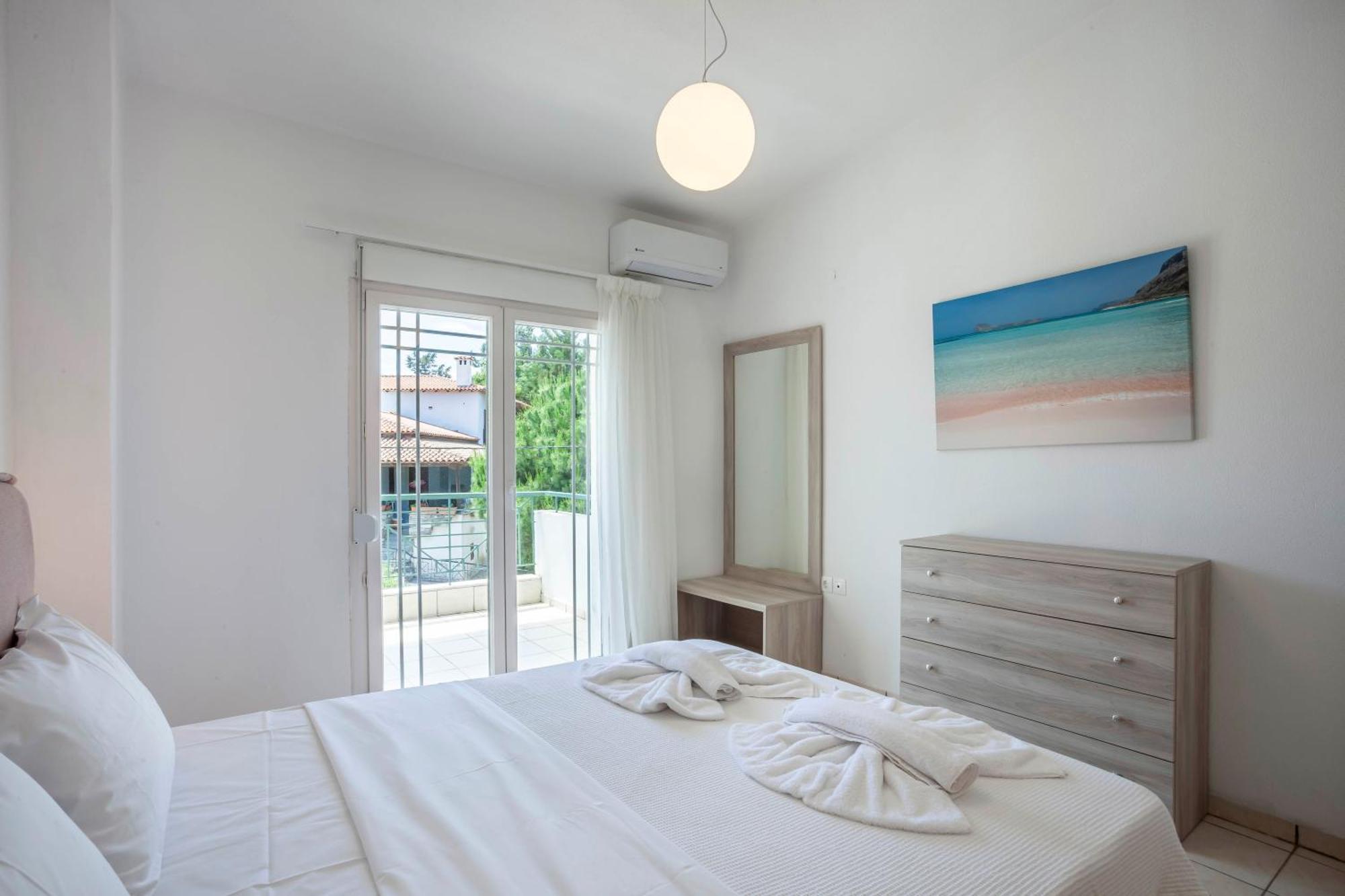 Aris Luxury Apartments Pefkochori Extérieur photo